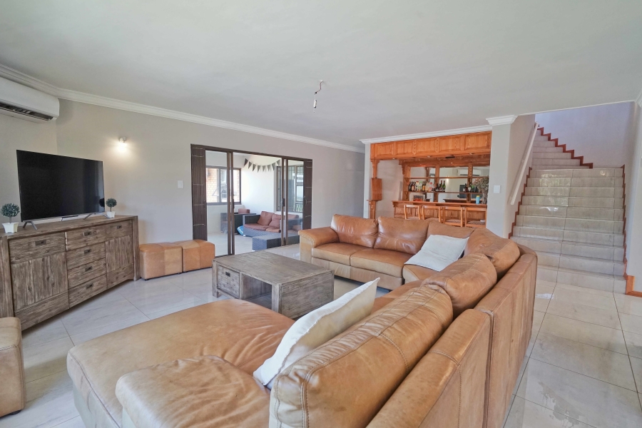 5 Bedroom Property for Sale in Vincent Heights Eastern Cape